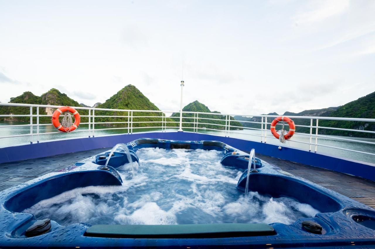 Halong Dragon Bay Cruise Hotel ฮาลอง ภายนอก รูปภาพ