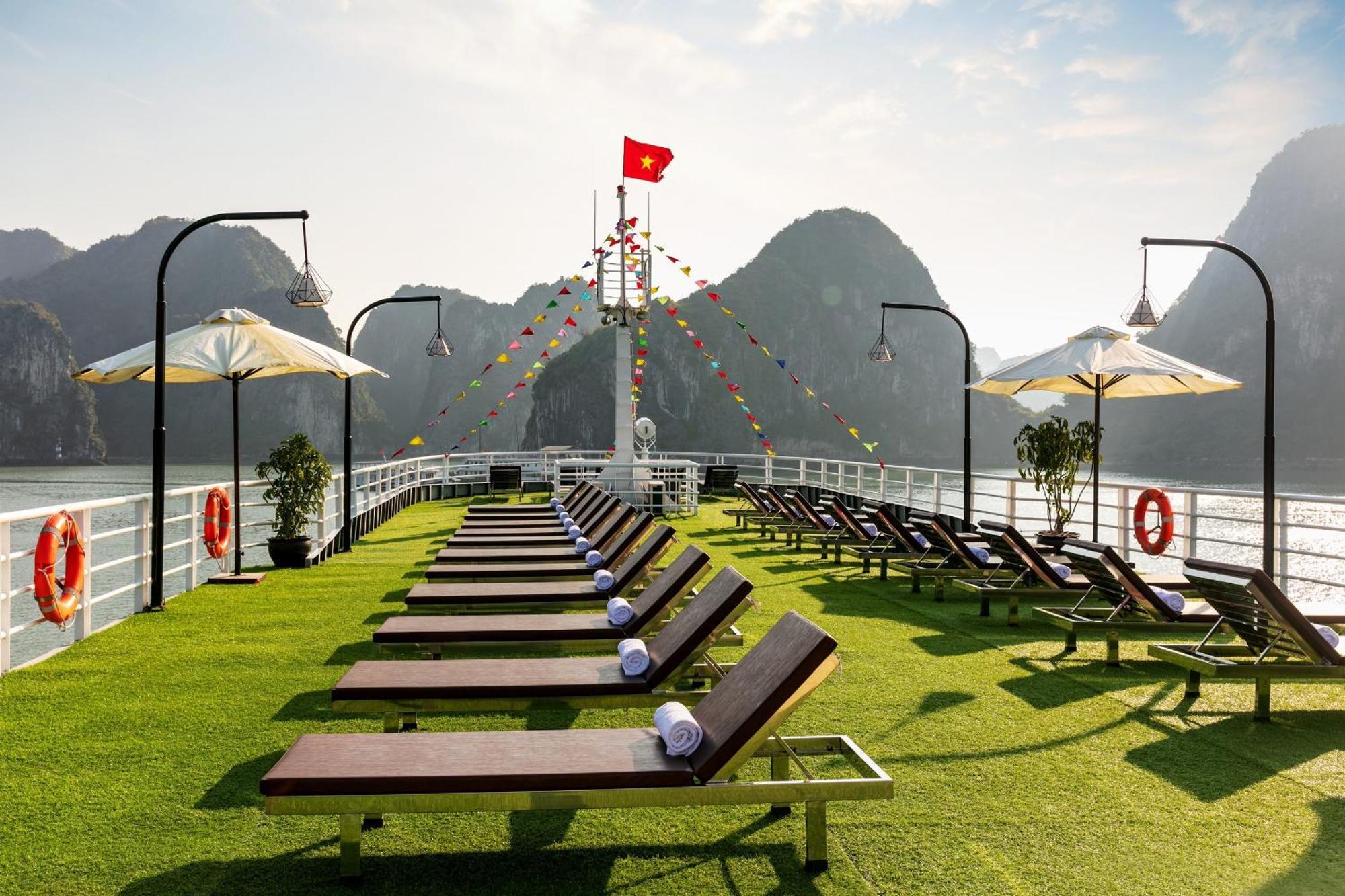 Halong Dragon Bay Cruise Hotel ฮาลอง ภายนอก รูปภาพ