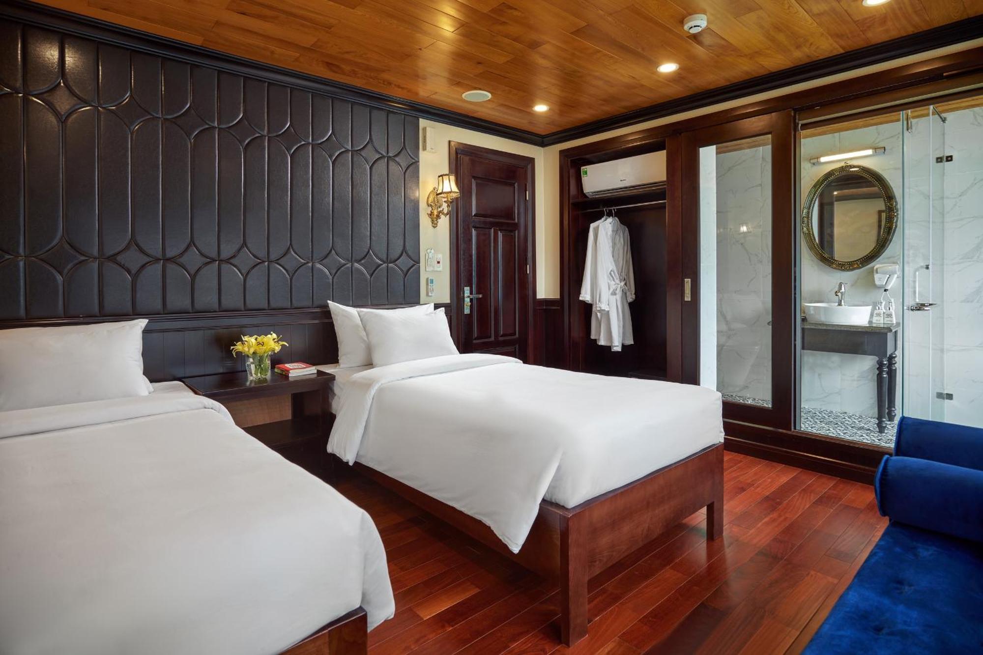 Halong Dragon Bay Cruise Hotel ฮาลอง ภายนอก รูปภาพ