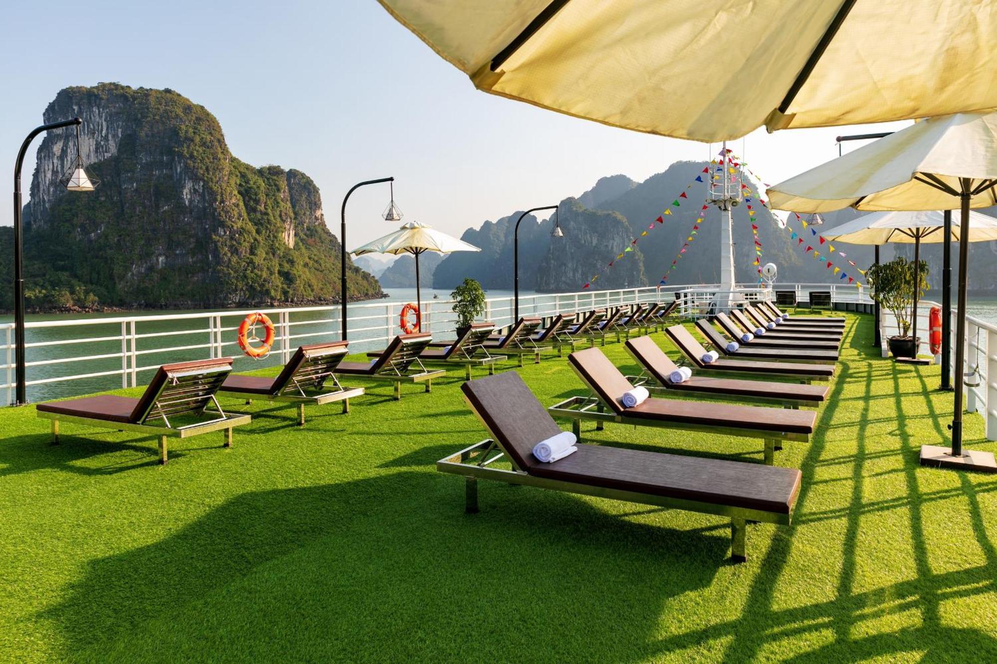 Halong Dragon Bay Cruise Hotel ฮาลอง ภายนอก รูปภาพ