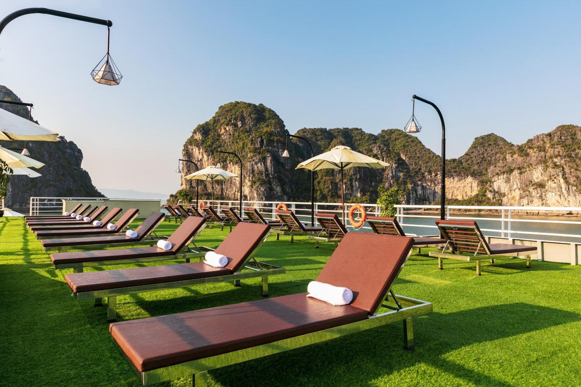 Halong Dragon Bay Cruise Hotel ฮาลอง ภายนอก รูปภาพ
