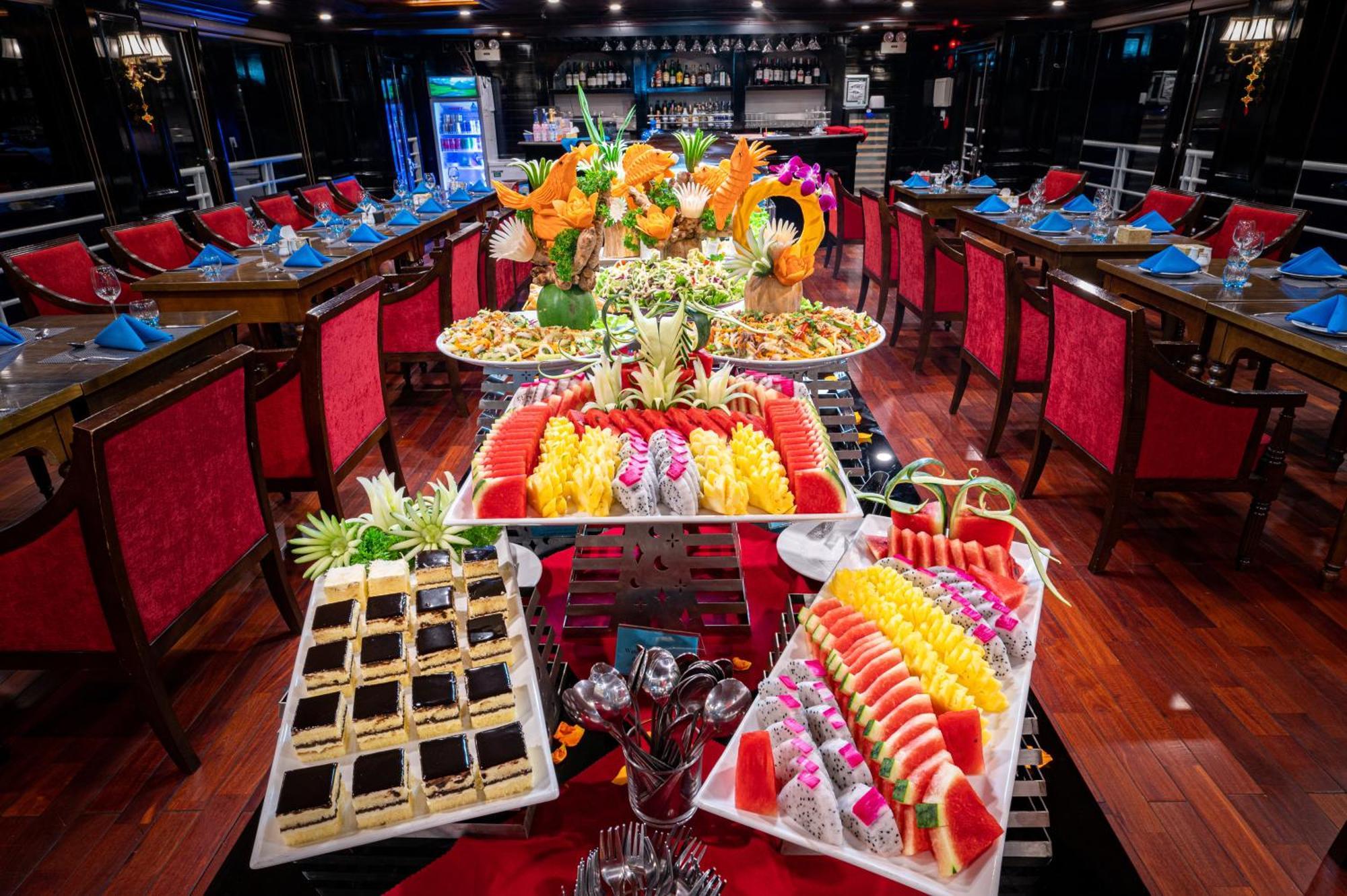 Halong Dragon Bay Cruise Hotel ฮาลอง ภายนอก รูปภาพ