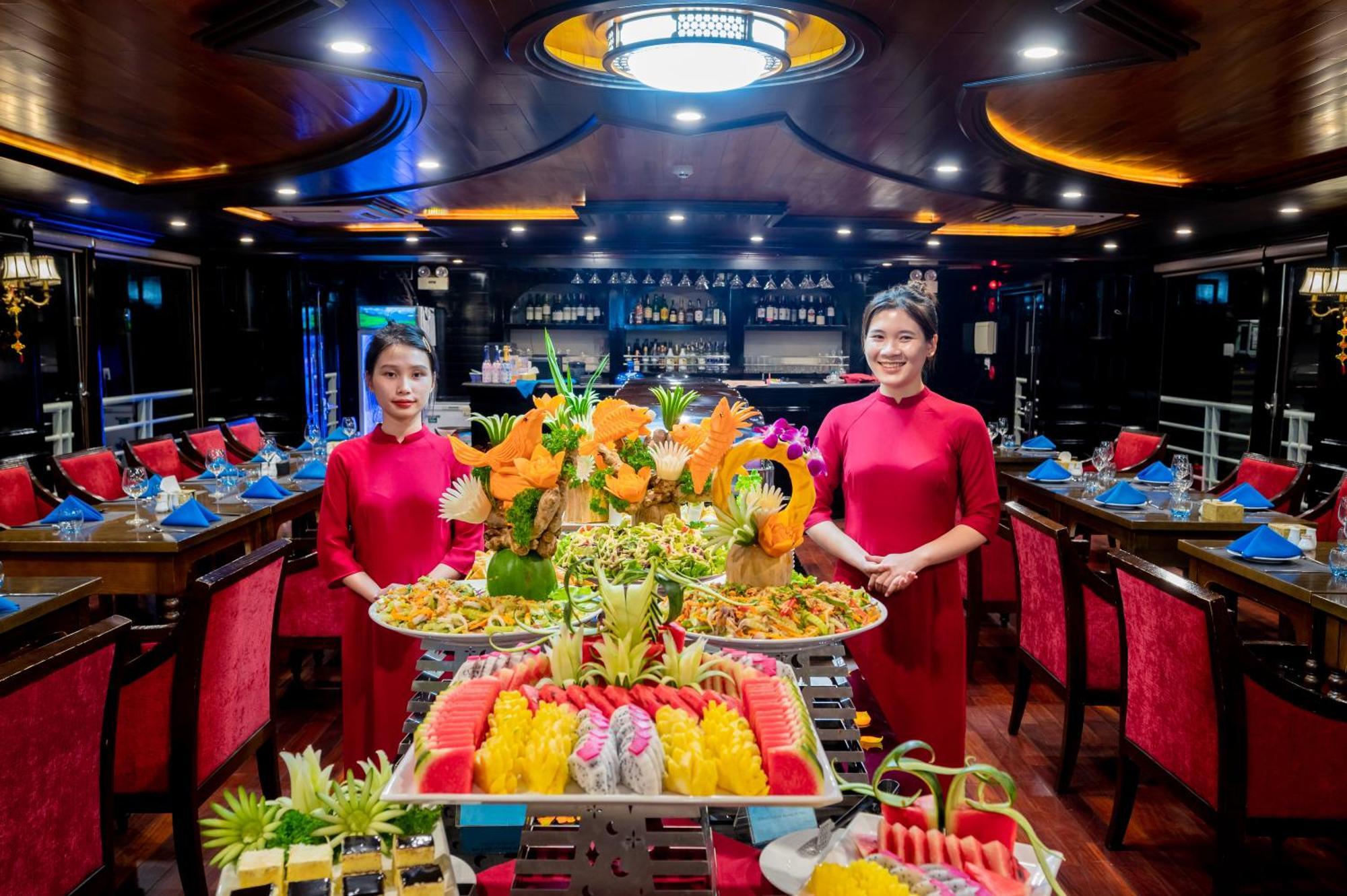 Halong Dragon Bay Cruise Hotel ฮาลอง ภายนอก รูปภาพ