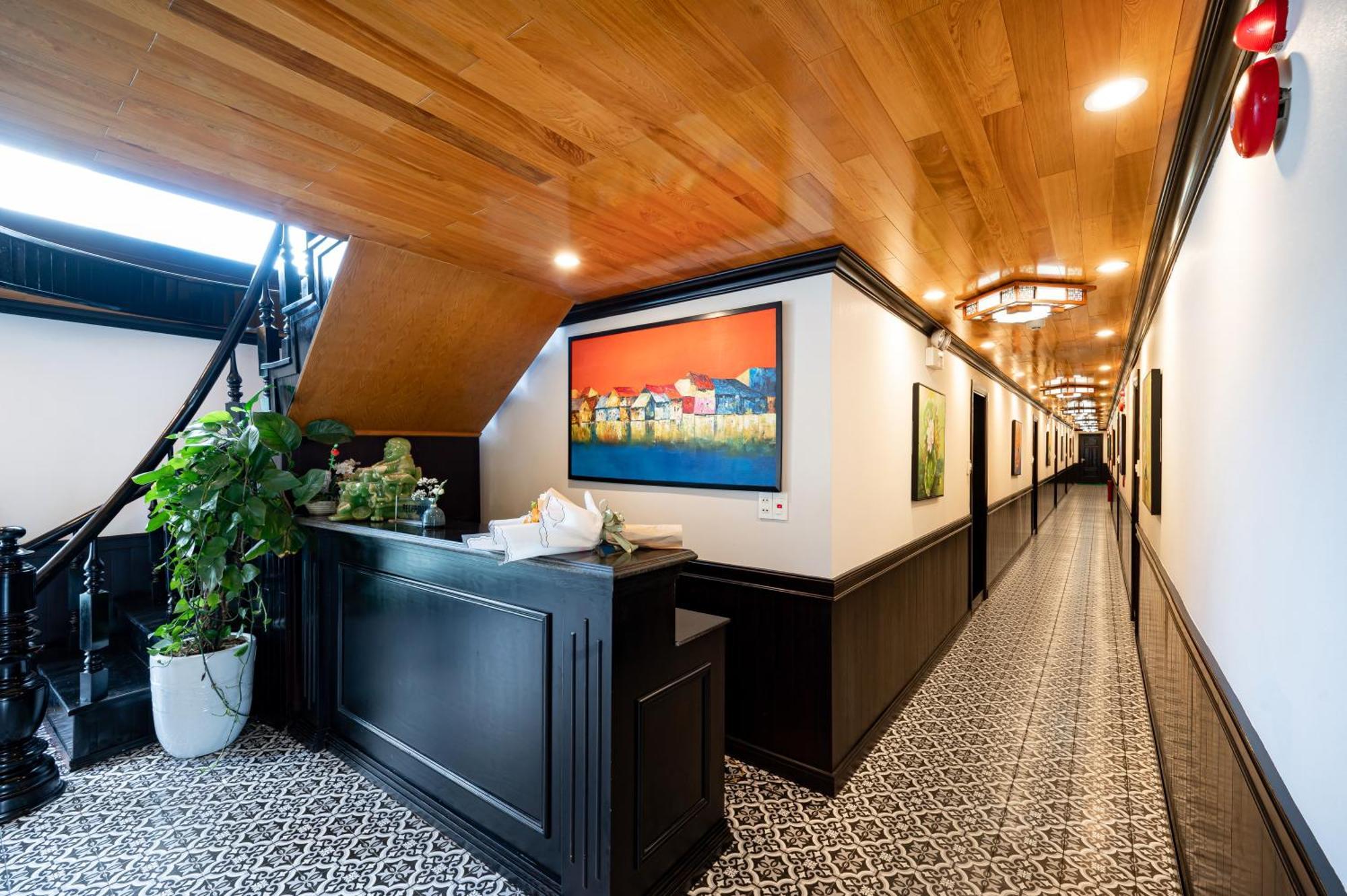 Halong Dragon Bay Cruise Hotel ฮาลอง ภายนอก รูปภาพ